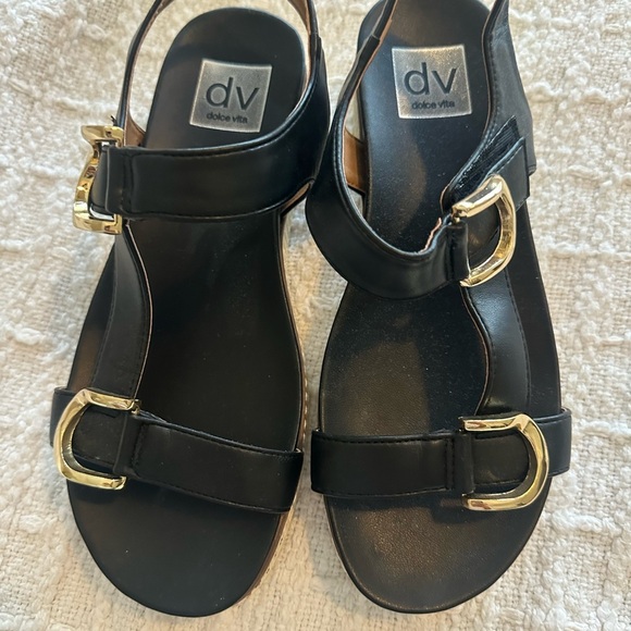 DV dolce vita Sz 6.5 Black Sandals with Gold Buckles - Picture 4 of 8